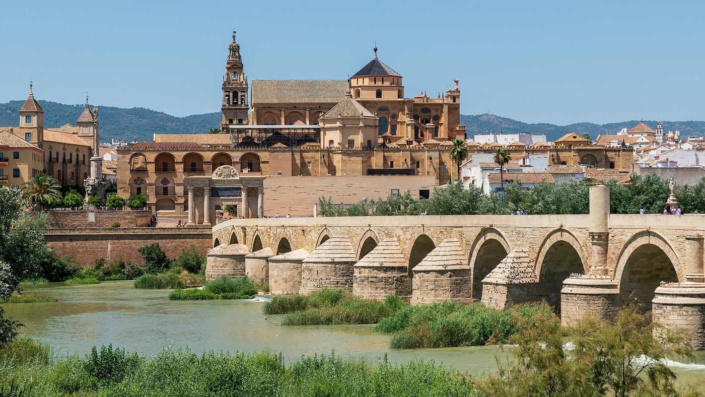 Puente romano y Mezquita-Catedral de Córdoba